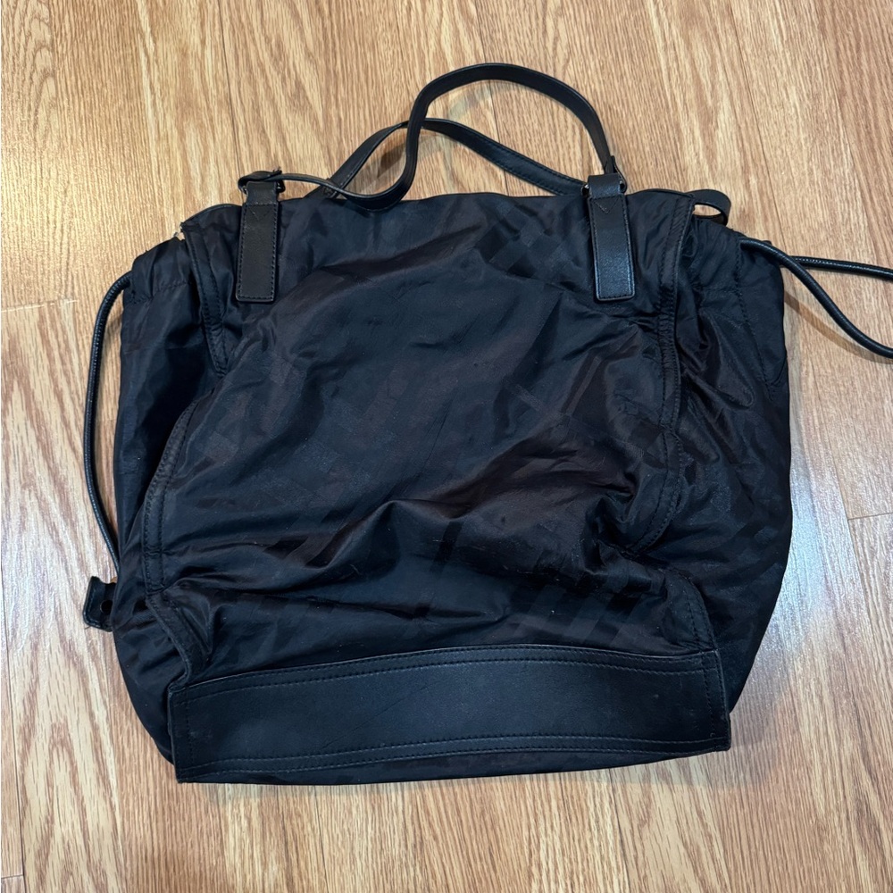 Woman’s Burberry Buckleigh Tote Bag - Picture 3 of 6